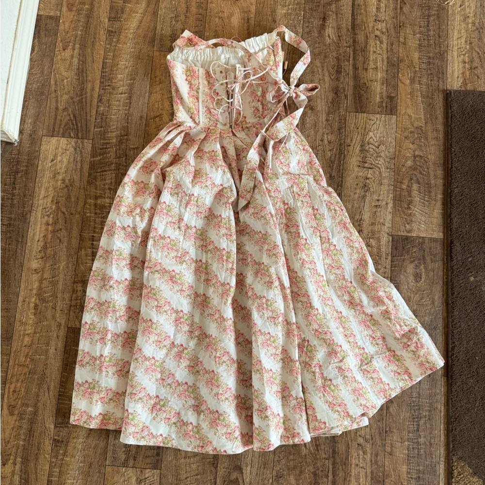 Beautiful vintage style corset dress NWT